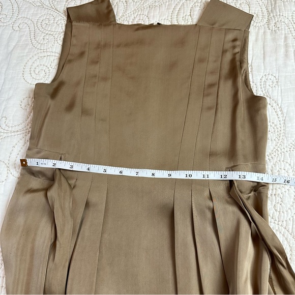 Theory taupe fit and flare belted dress (sz 0) - Picture 5 of 9